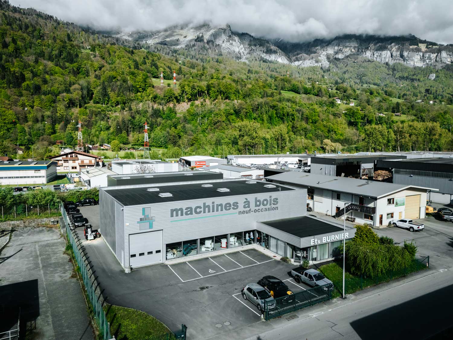 Vue drone atelier Burnier Machines Bois